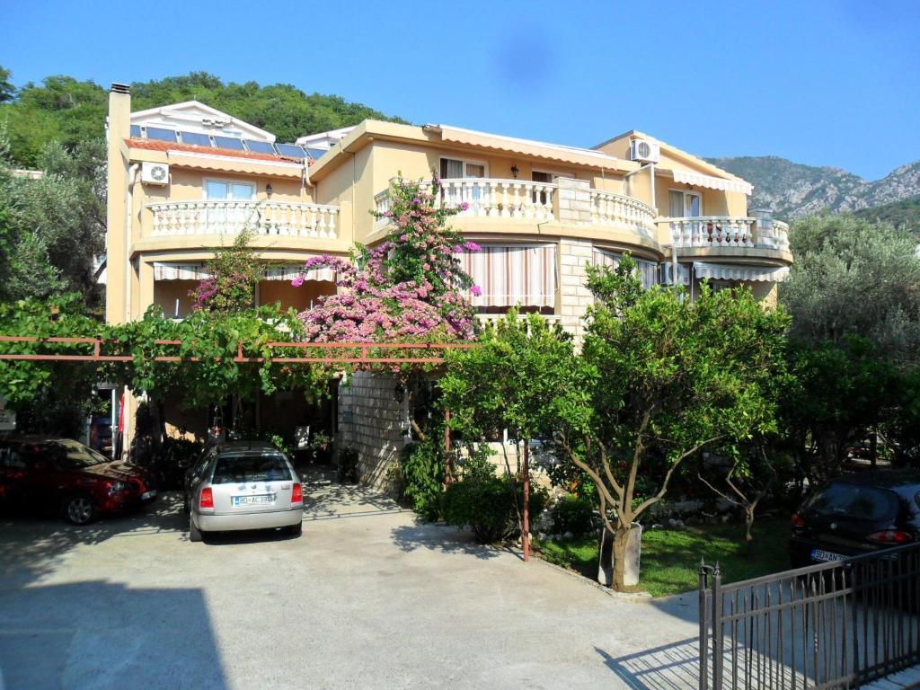 Apartment Kalluka *